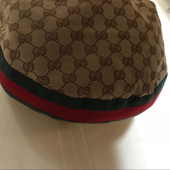 ‼️ GUCCI CRESCENT BAG ‼️ HARD TO FIND - Picture 4 of 8